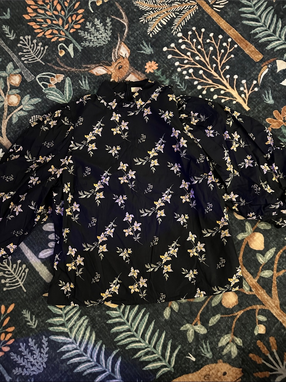 Levi's Black Floral Puff-Sleeve Blouse